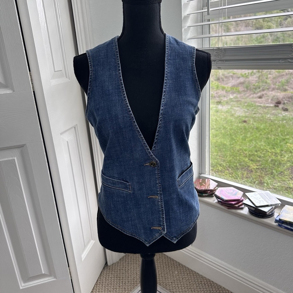 London Jean Blue Denim Fitted Vest 3 Button V Neck Medium Pockets